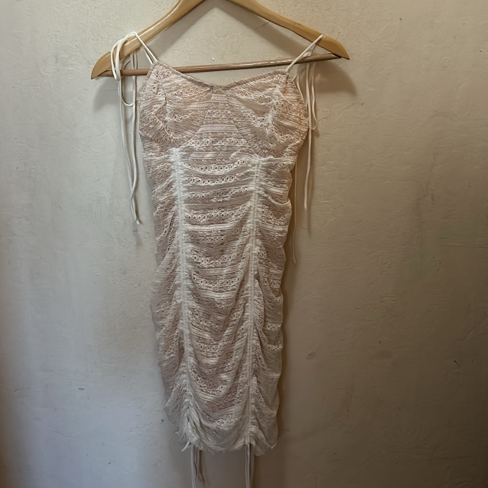 Fashion Nova Show Up Show Out Ruched Mini Dress Size Small NWT - Picture 4 of 9